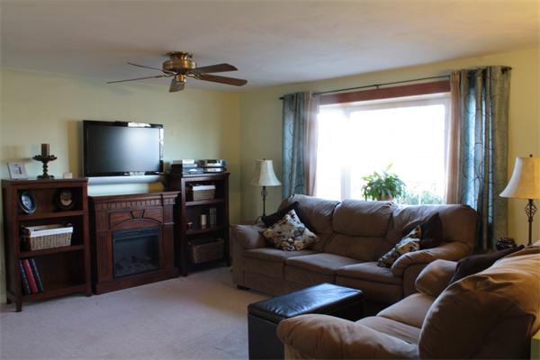 15 Green Farms Road Worcester, MA 01605 - Photo 4 of 18 Gallery Image 4