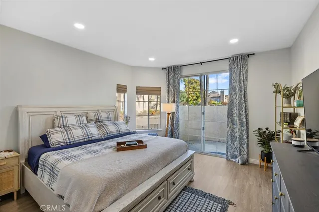 $535,000 | 23731 Del Monte Dr., Unit 183, Valencia, CA 91355