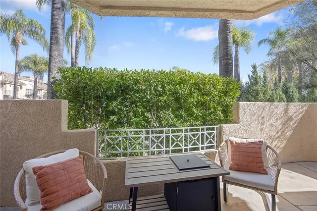 $535,000 | 23731 Del Monte Dr., Unit 183, Valencia, CA 91355