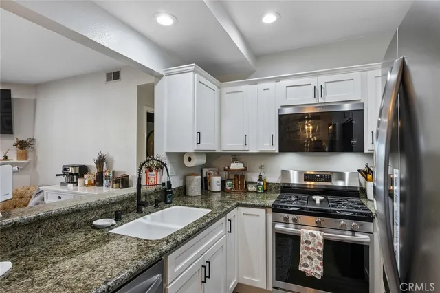 $535,000 | 23731 Del Monte Dr., Unit 183, Valencia, CA 91355