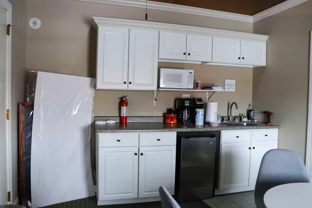 $1,800 | 101 East Main Street, Morrison, IL 61270