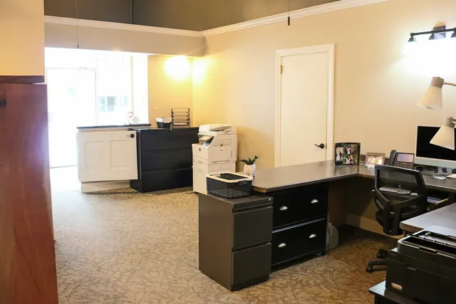 $1,800 | 101 East Main Street, Morrison, IL 61270