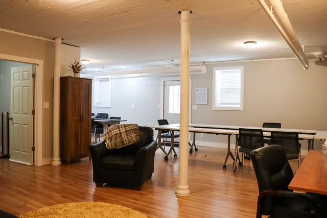 $1,800 | 101 East Main Street, Morrison, IL 61270