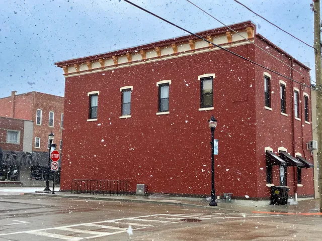 $1,800 | 101 East Main Street, Morrison, IL 61270