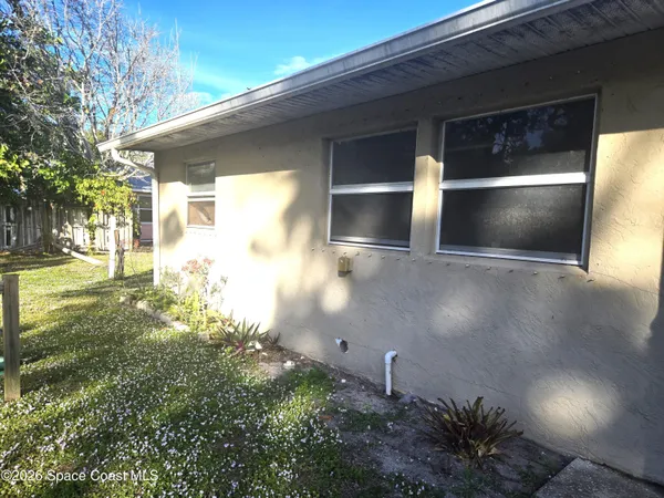 $1,400 | 9852 Honeysuckle Drive, Unit B, Micco, FL 32976