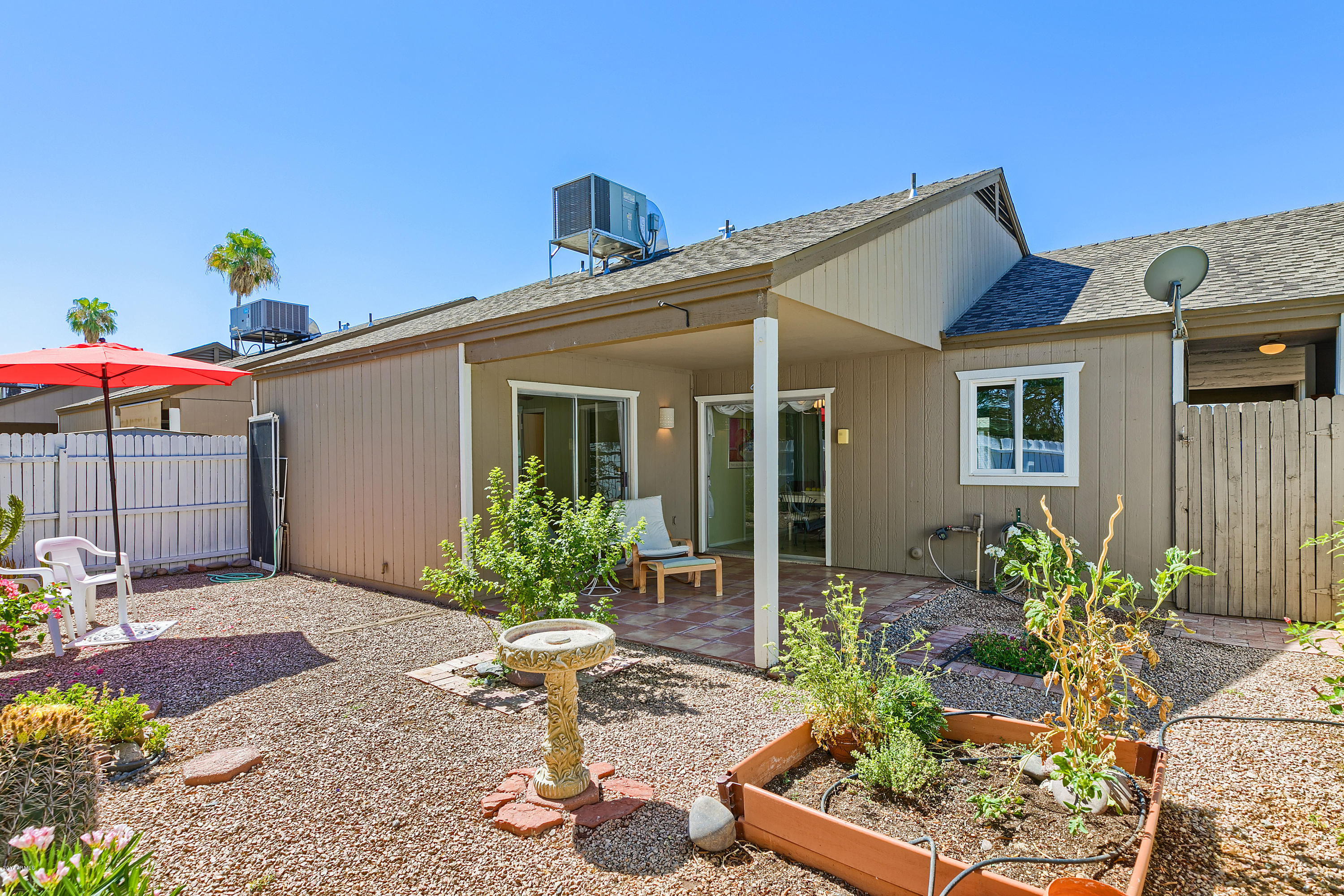 4234 East Carson Road Phoenix, AZ 85042 - Photo 19 of 21 Huge back patio
