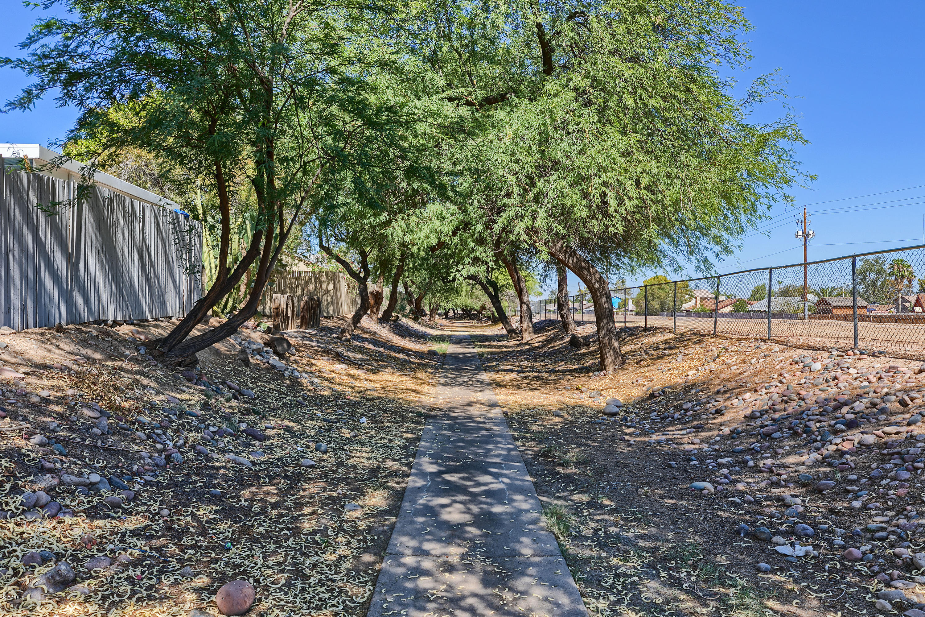 4234 East Carson Road Phoenix, AZ 85042 - Photo 20 of 21 Running path-walking path