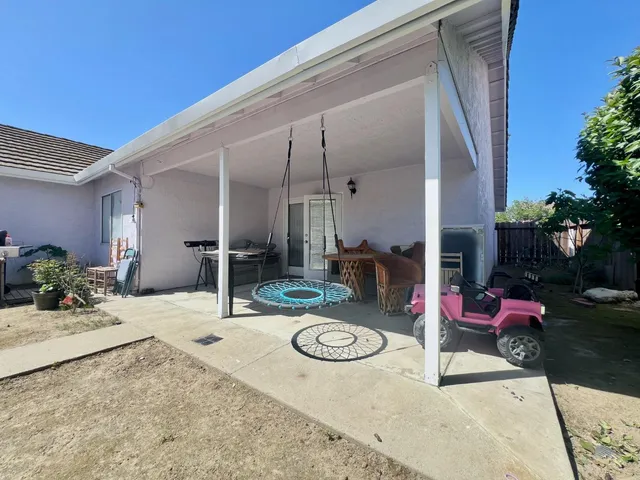 a view of outdoor space