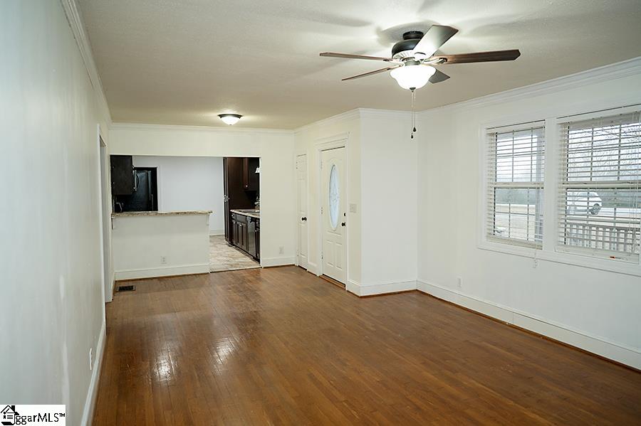 16089 Highway 101 Gray Court, SC 29645 - Photo 3 of 22