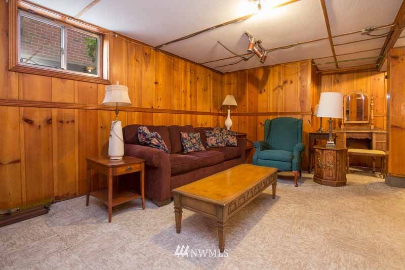 355 Howe Street Seattle, WA 98109 - Photo 16 of 22 Gallery Image 16