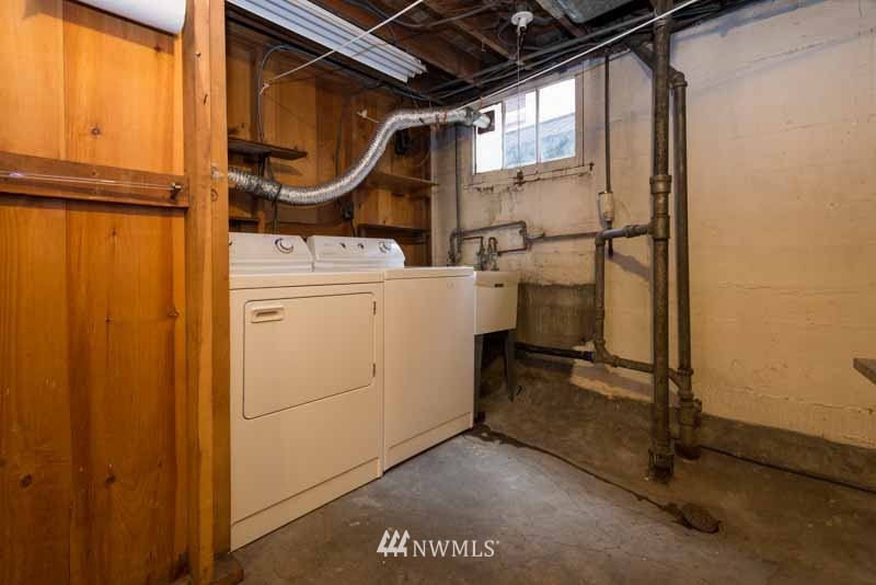 355 Howe Street Seattle, WA 98109 - Photo 19 of 22 Gallery Image 19
