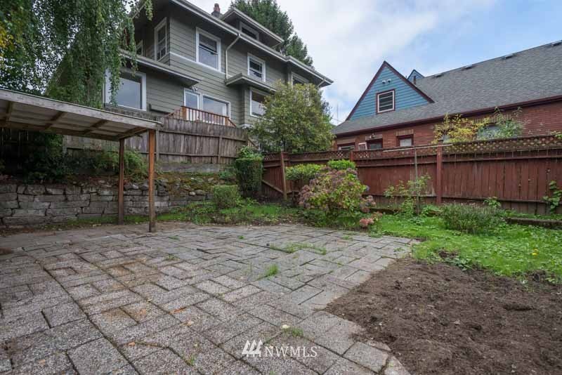 355 Howe Street Seattle, WA 98109 - Photo 21 of 22 Gallery Image 21
