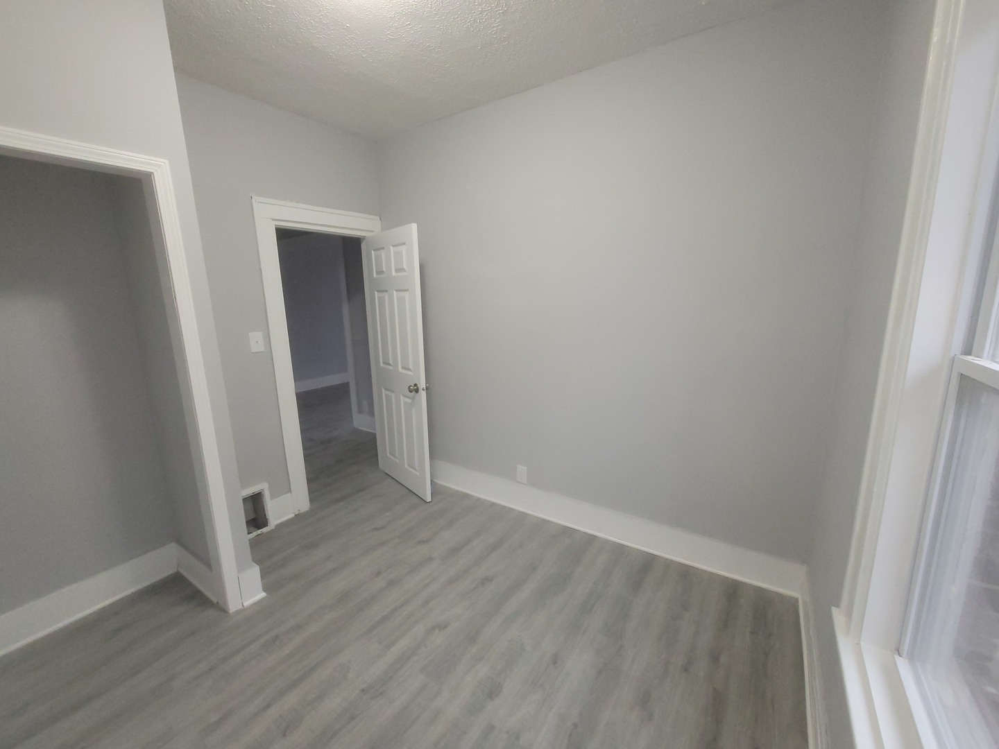 956 2nd Avenue Aurora, IL 60505 - Photo 10 of 13