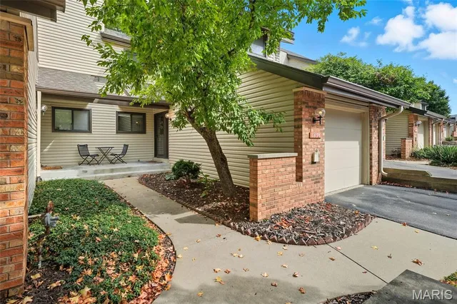 $209,000 | 1838 Moonstone Drive, St. Louis, MO 63146