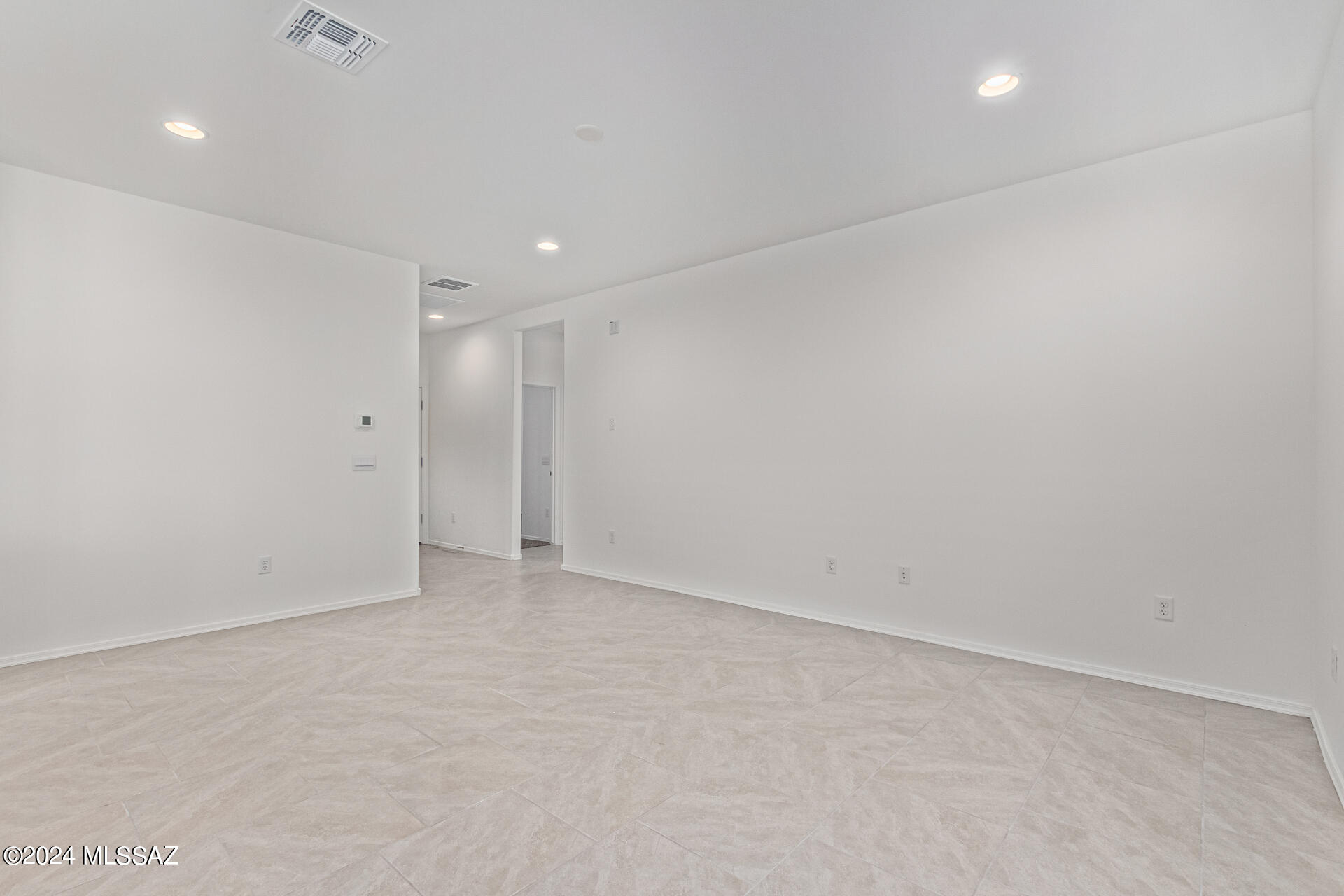 12479 West Barnett Road Marana, AZ 85653 - Photo 2 of 43