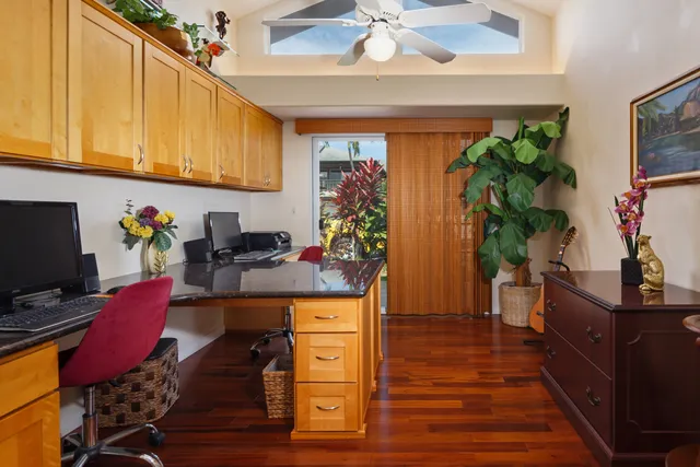 $1,099,000 | 75-260 Malulani Road, Kailua-Kona, HI 96740