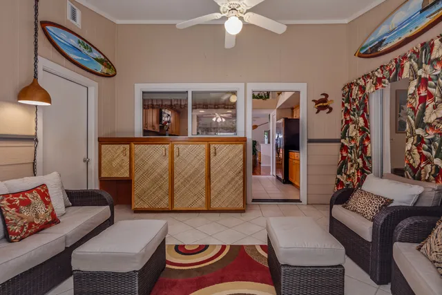 $1,099,000 | 75-260 Malulani Road, Kailua-Kona, HI 96740