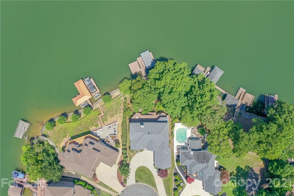 14042 Point Lookout Road Charlotte, NC 28278 - Photo 41 of 48 Gallery Image 41