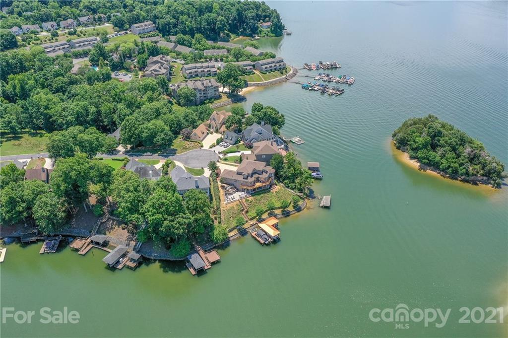 14042 Point Lookout Road Charlotte, NC 28278 - Photo 43 of 48 Gallery Image 43