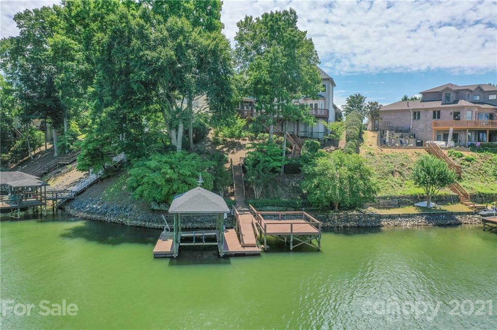 14042 Point Lookout Road Charlotte, NC 28278 - Photo 44 of 48 Gallery Image 44