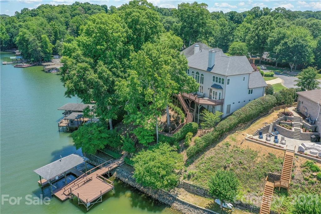 14042 Point Lookout Road Charlotte, NC 28278 - Photo 45 of 48 Gallery Image 45