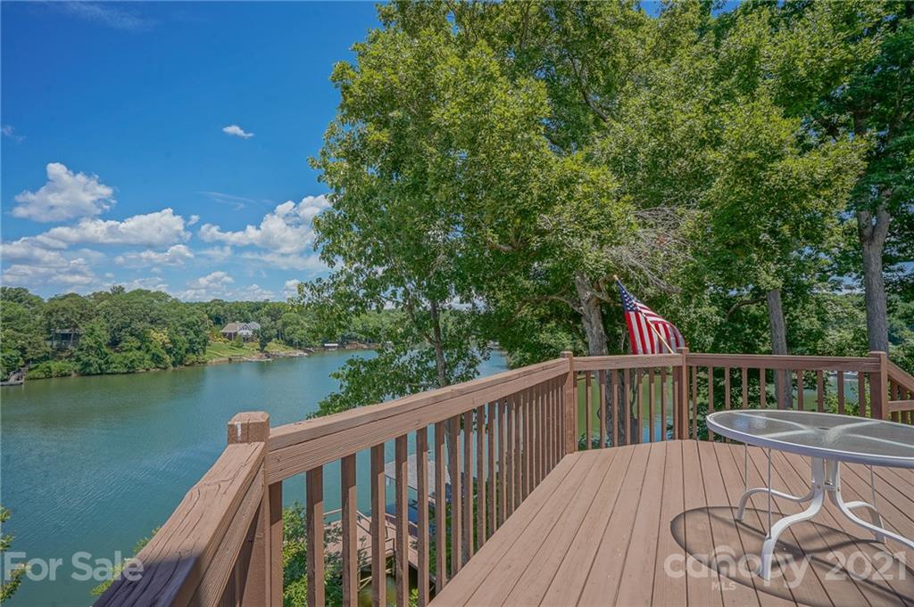 14042 Point Lookout Road Charlotte, NC 28278 - Photo 47 of 48 Gallery Image 47