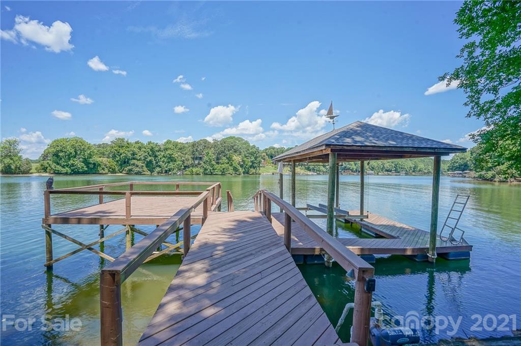 14042 Point Lookout Road Charlotte, NC 28278 - Photo 48 of 48 Gallery Image 48