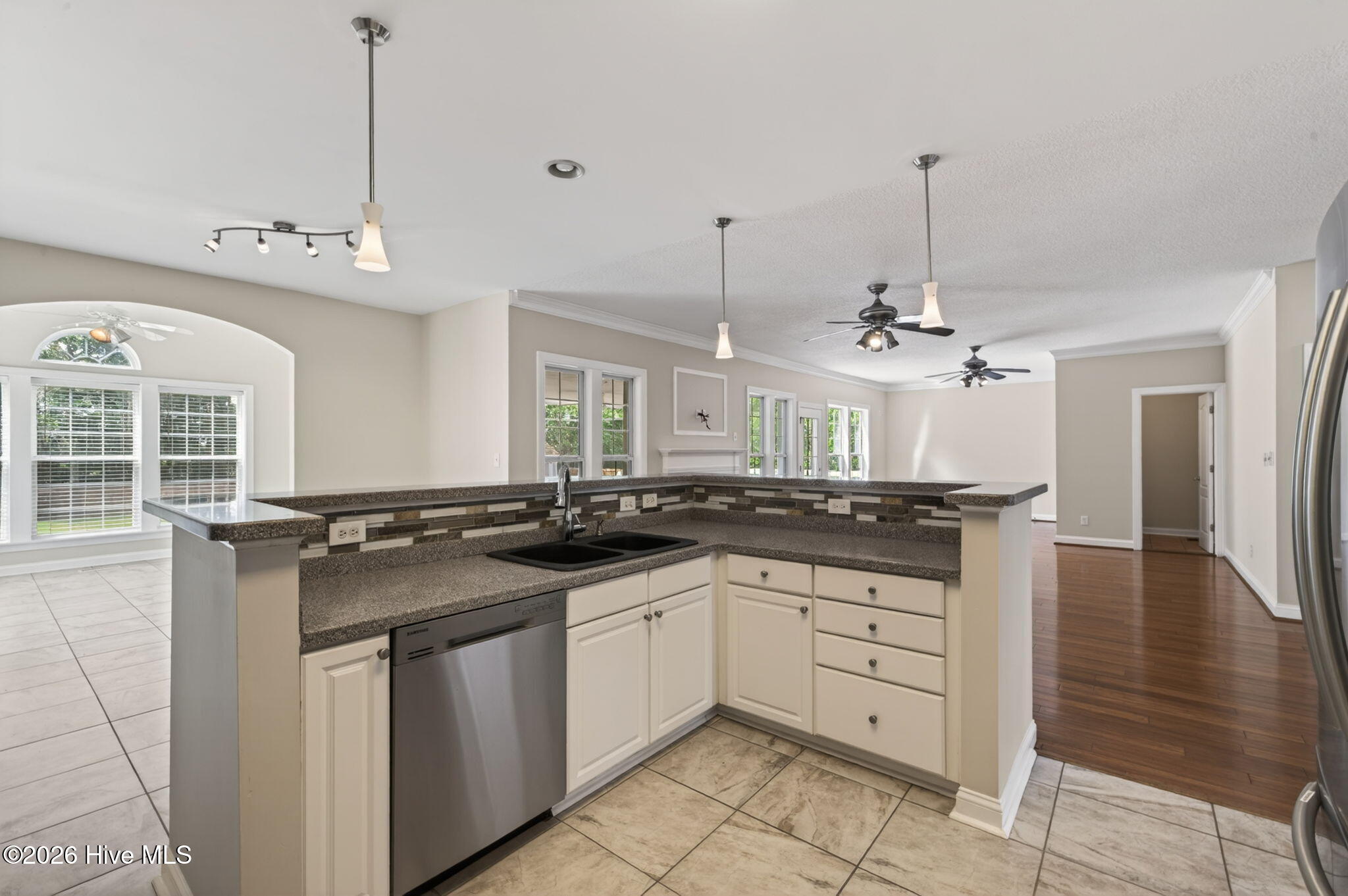 320 Green View Road Moyock, NC 27958 - Photo 10 of 58