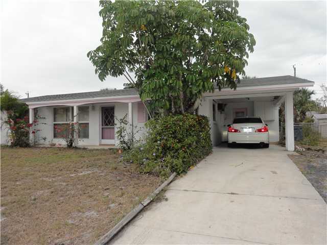 36 Ridgewood Circle Jupiter, FL 33469 - Photo 1 of 18 Primary Photo