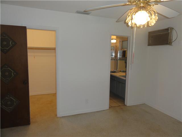 36 Ridgewood Circle Jupiter, FL 33469 - Photo 13 of 18 Additional Photo