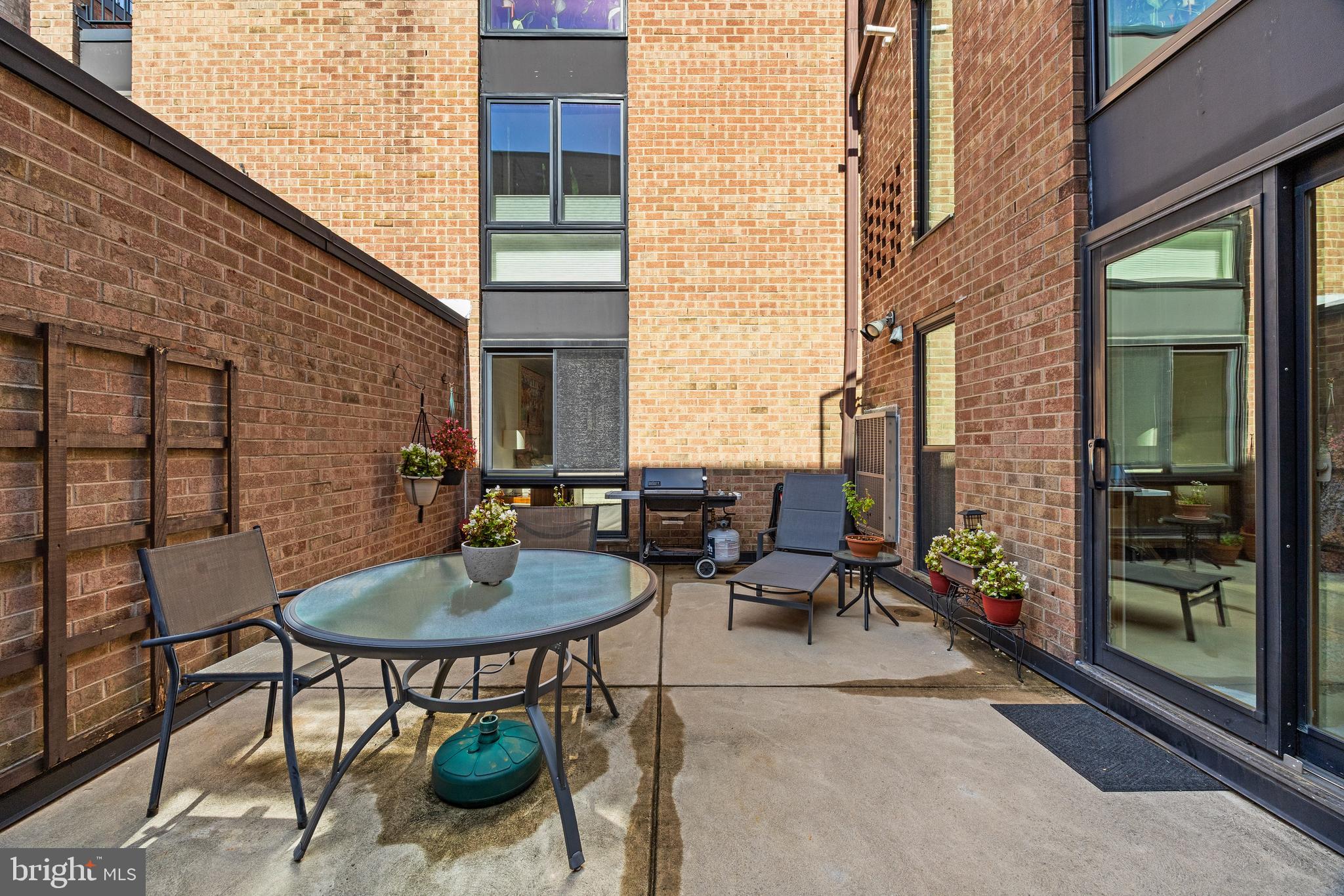 130 Spruce Street, Unit 27A Philadelphia, PA 19106 - Photo 18 of 19