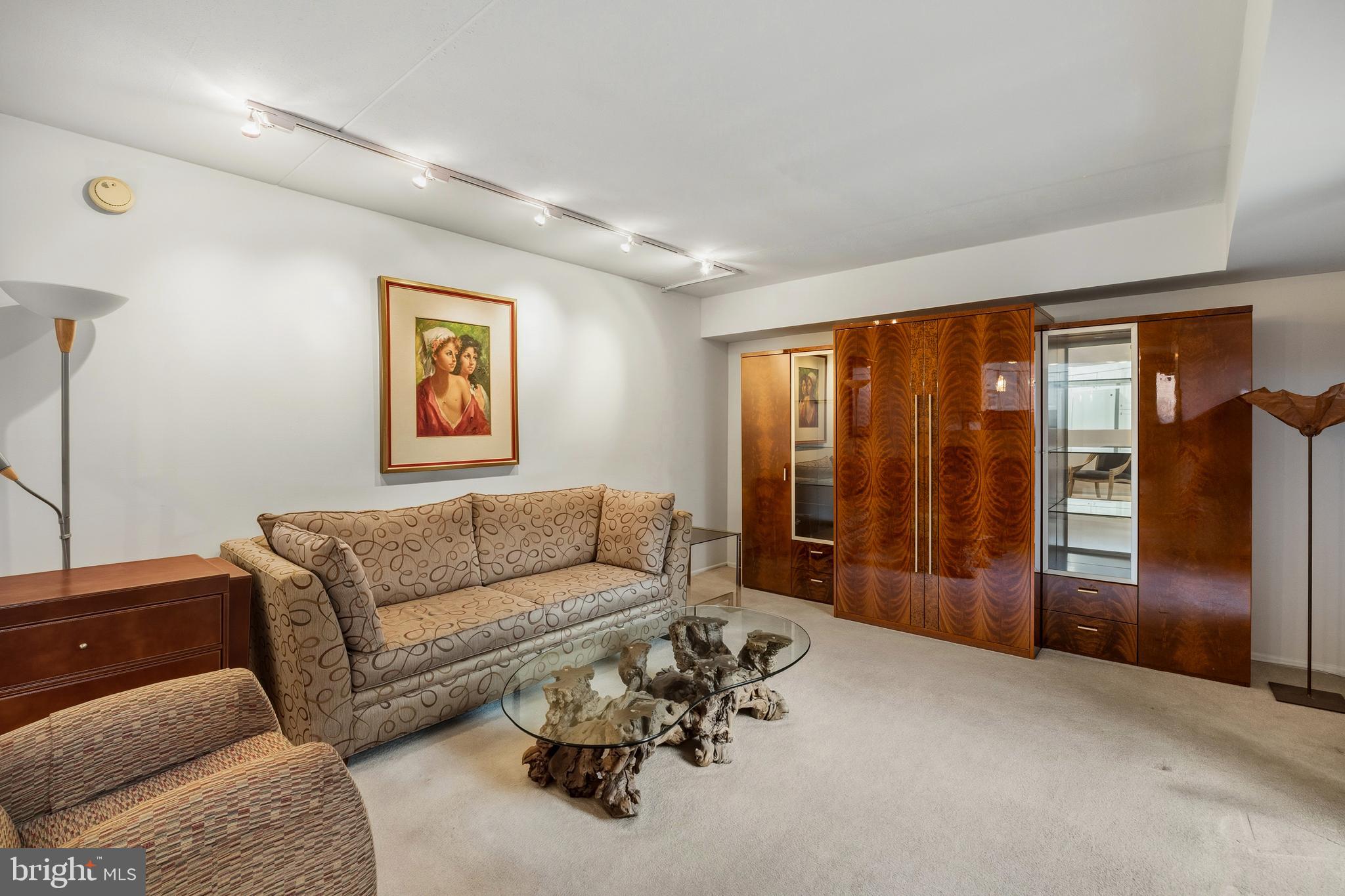 130 Spruce Street, Unit 27A Philadelphia, PA 19106 - Photo 10 of 19