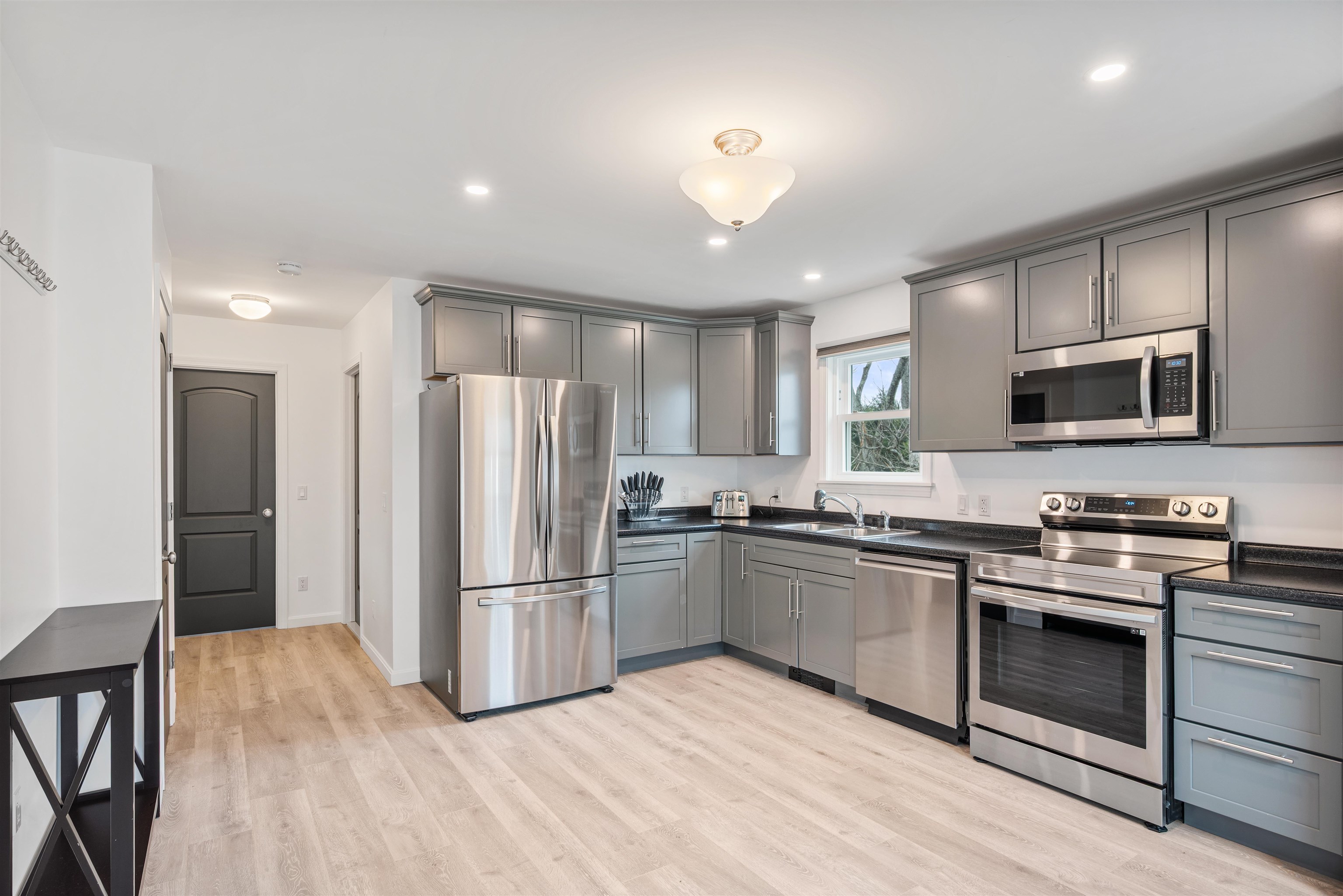 29 Victor Place Rutland, VT 05701 - Photo 8 of 43