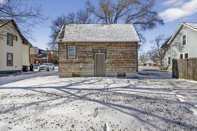 $149,900 | 1015 Bluff Street, Beloit, WI 53511