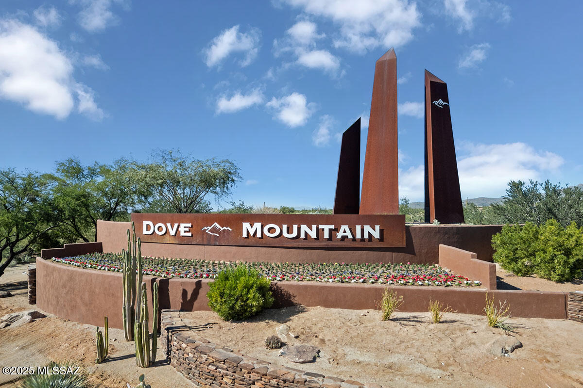 9448 West Hawes Road Marana, AZ 85658 - Photo 6 of 12 Close to dining at Dove Mountain