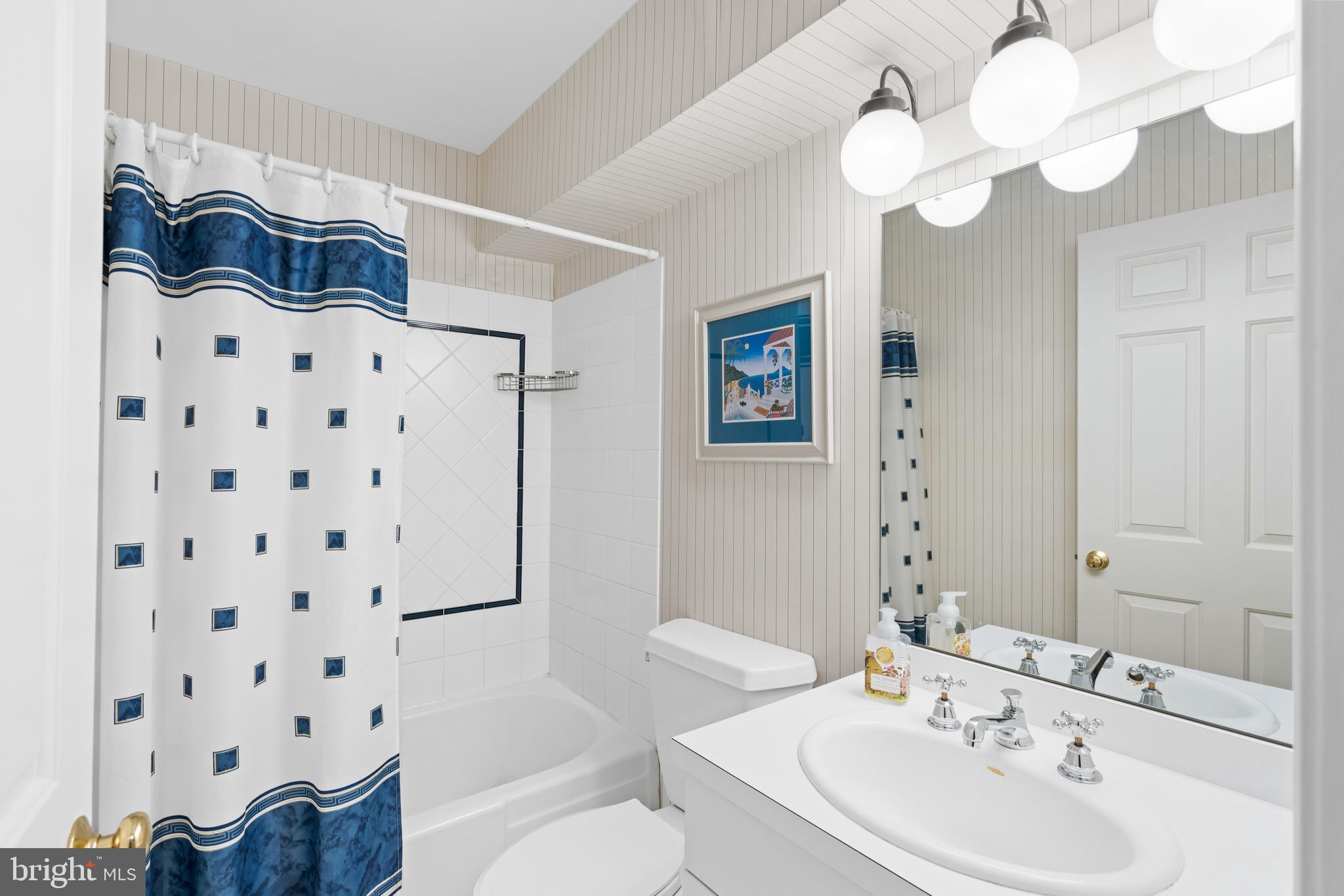 5148 Tilden Street Northwest Washington, DC 20016 - Photo 26 of 38 Bathroom
