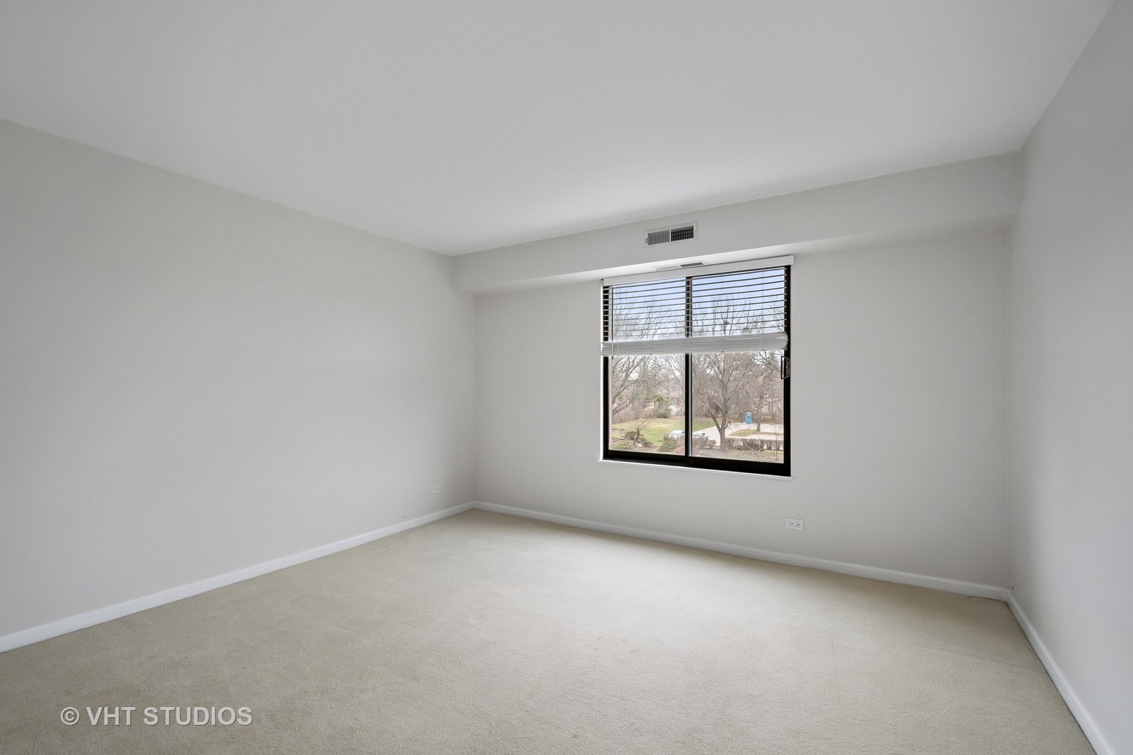1405 East Central Road, Unit 320C Arlington Heights, IL 60005 - Photo 18 of 20