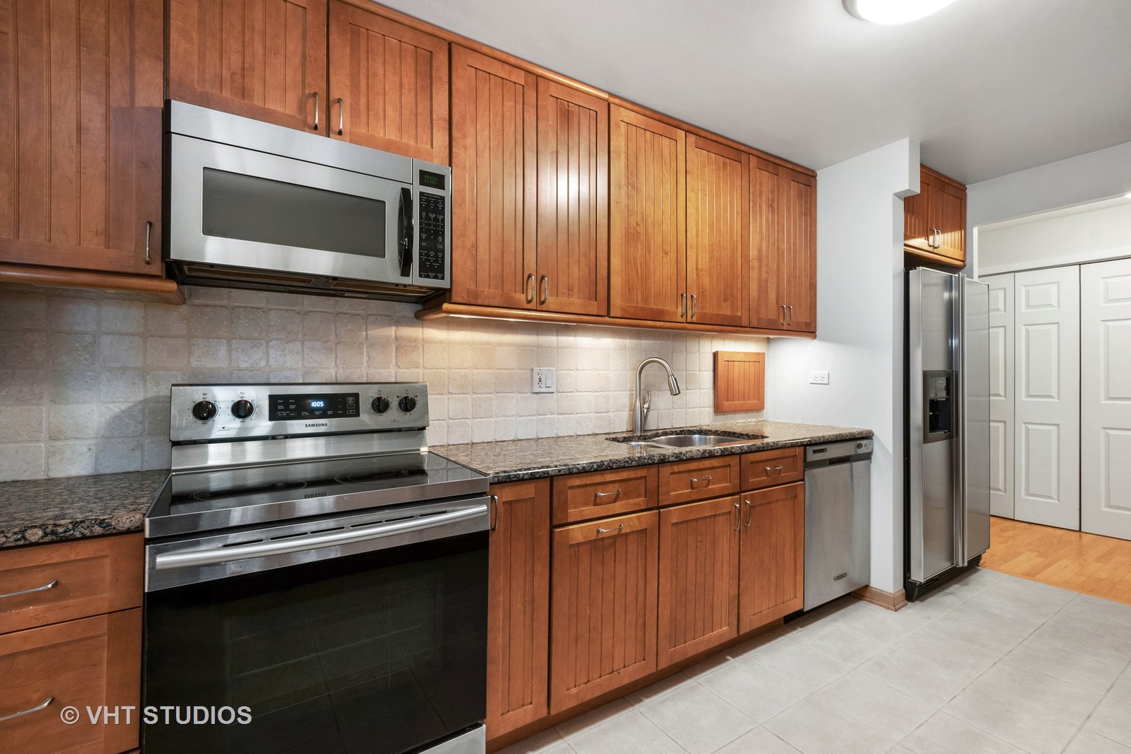 1405 East Central Road, Unit 320C Arlington Heights, IL 60005 - Photo 5 of 20