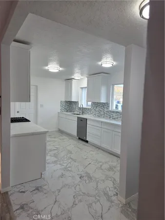 $320,000 | 37142 Camarillo Avenue, Barstow, CA 92311