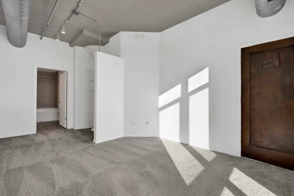 $270,000 | 1525 South Sangamon Street, Unit 610, Chicago, IL 60608