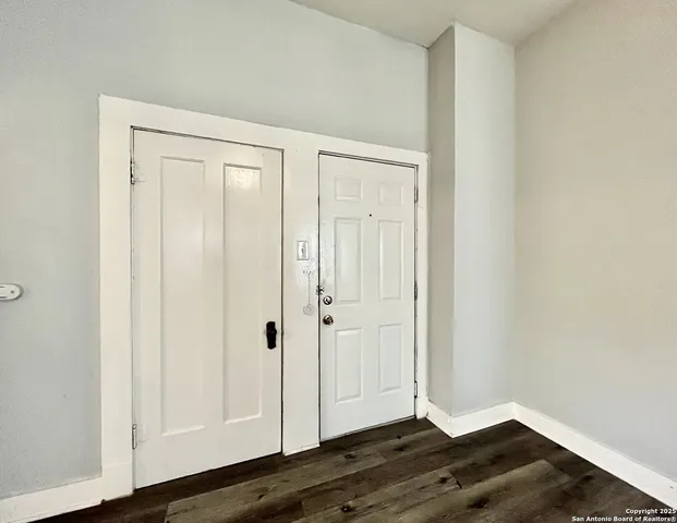 $725 | 319 Army Boulevard, Unit 4, San Antonio, TX 78215