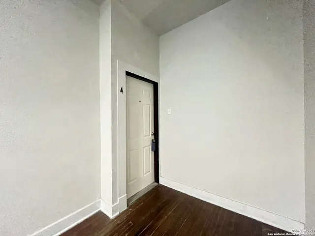 $725 | 319 Army Boulevard, Unit 4, San Antonio, TX 78215