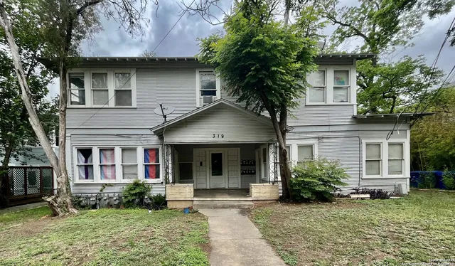 $725 | 319 Army Boulevard, Unit 4, San Antonio, TX 78215