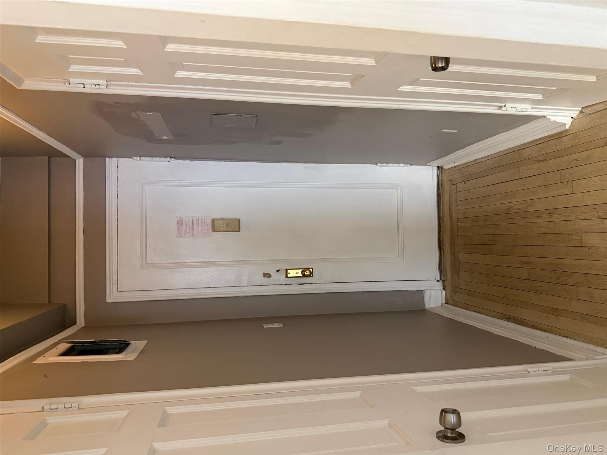 142 East 49th Street, Unit 8A Manhattan, NY 10017 - Photo 12 of 12 a view of a hallway