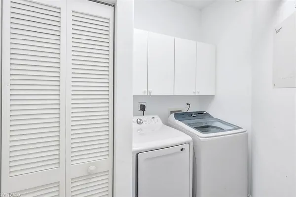 $699,000 | 1277 Rialto Way, Unit 201, Naples, FL 34114