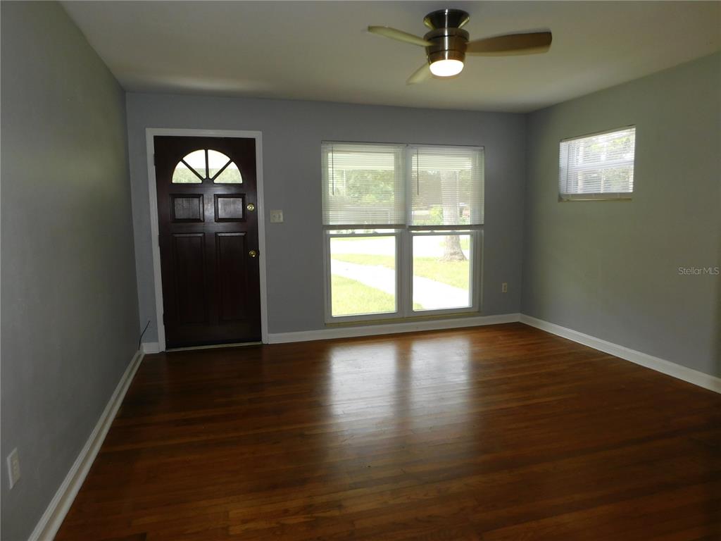 507 Northwest 34th Terrace Gainesville, FL 32607 - Photo 3 of 23