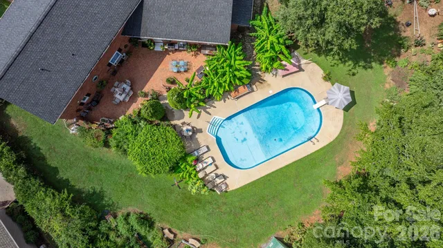 $690,000 | 1750 5th St Drive Northwest, Hickory, NC 28601