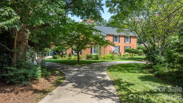 $690,000 | 1750 5th St Drive Northwest, Hickory, NC 28601