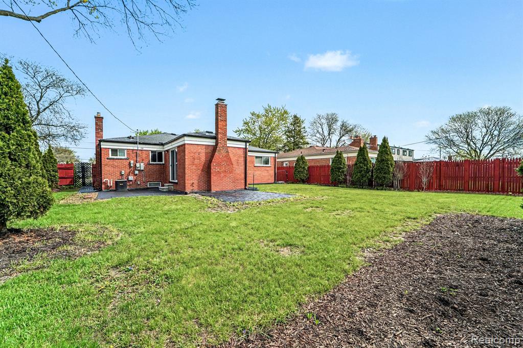 12922 East 13 Mile Road Warren, MI 48088 - Photo 14 of 16
