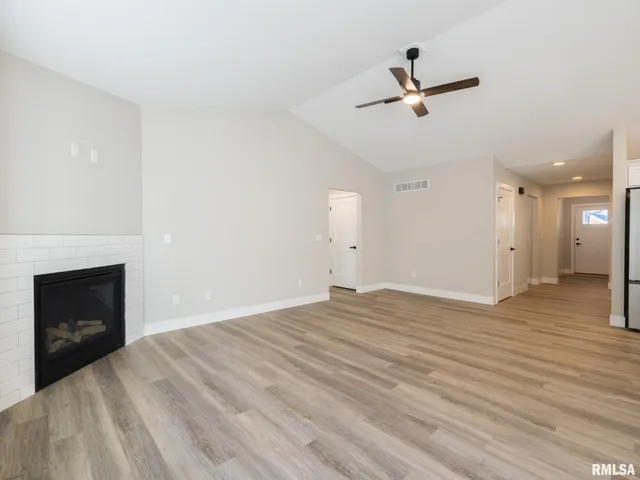 $359,900 | 3718 West Eagle Point Drive, Peoria, IL 61615